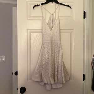 White Windsor dress lace size medium